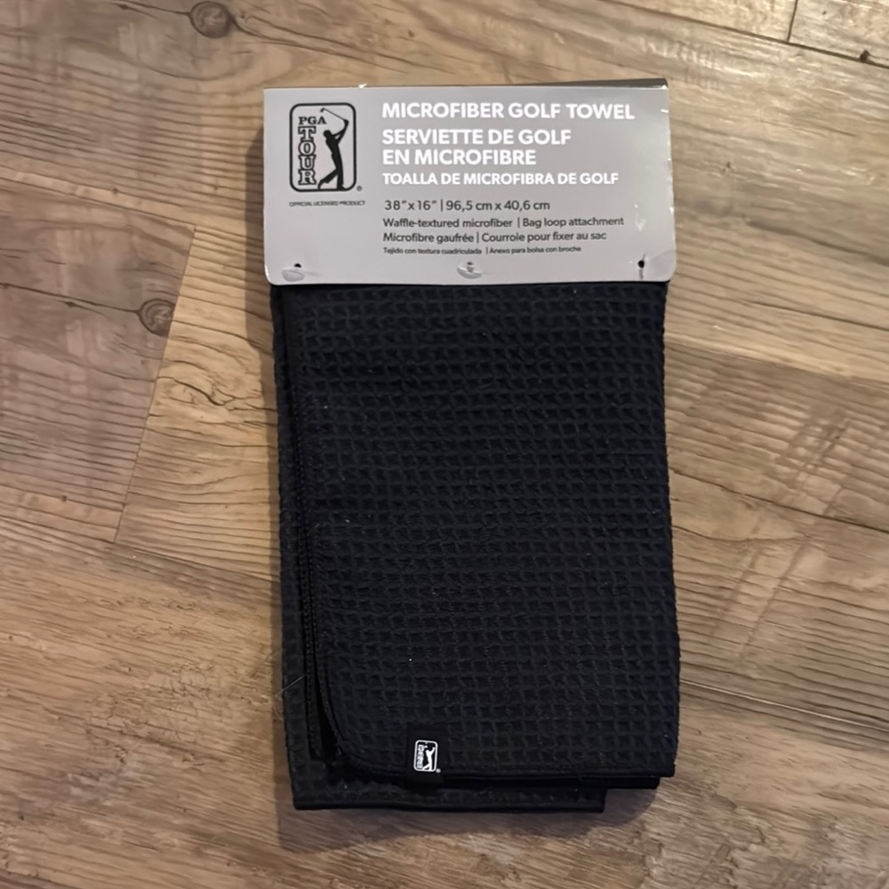 NWT PGA BLACK TOUR MICROFIBER GOLF TOWEL